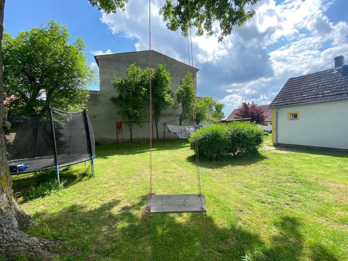 Apartman Beniskovec, Suchdol Nad Luznici Exterior foto
